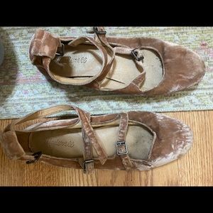 Madewell pink velvet shoes size 8